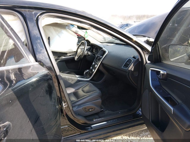 2016 VOLVO XC60 YV440MDK1G2922678 Photo 4