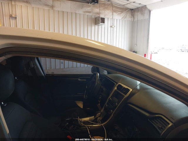 2014 Ford Fusion Se მანქანა იყიდება აუქციონზე, vin: 1FA6P0H75E5400806, აუქციონის ნომერი: 44579018