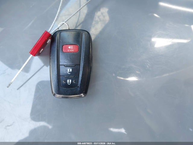 Toyota Prius Two 2018 JTDKBRFU5J3587233 Image 11