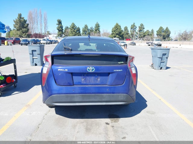 Toyota Prius Two 2018 JTDKBRFU5J3587233 Image 16