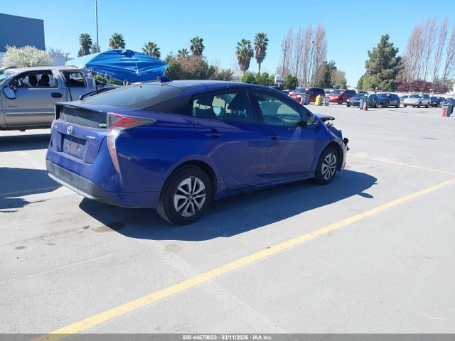 Toyota Prius Two 2018 JTDKBRFU5J3587233 Image 4
