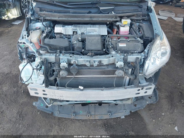 JTDKN3DUXF1997827 Toyota Prius Two