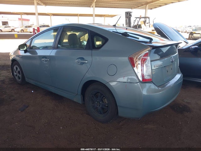 JTDKN3DUXF1997827 Toyota Prius Two