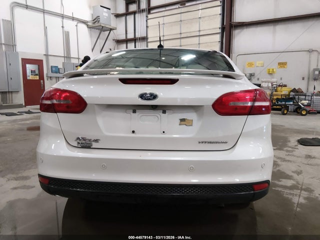 Ford Focus Titanium 2018 1FADP3J28JL281128 Image 17