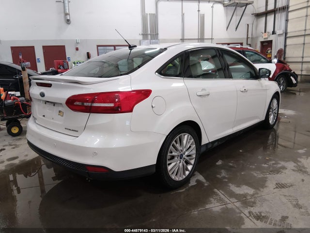 Ford Focus Titanium 2018 1FADP3J28JL281128 Image 4