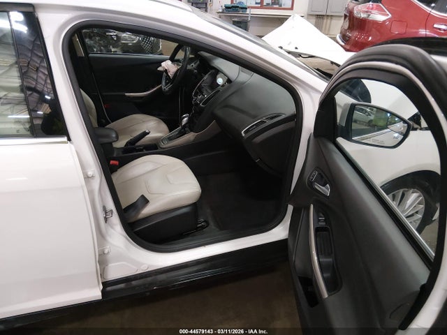 Ford Focus Titanium 2018 1FADP3J28JL281128 Image 5