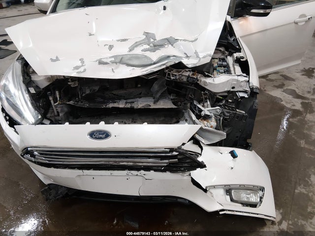 Ford Focus Titanium 2018 1FADP3J28JL281128 Image 6