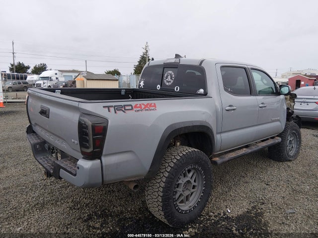 3TMCZ5AN5JM176454 Toyota Tacoma Trd Off Road