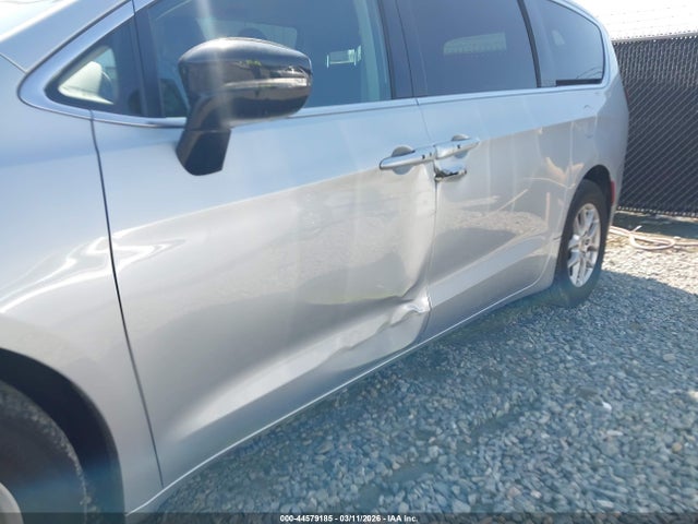 Продаж на аукціоні авто 2024 Chrysler Pacifica Touring L, vin: 2C4RC1BG1RR196970, номер лоту: 44579185