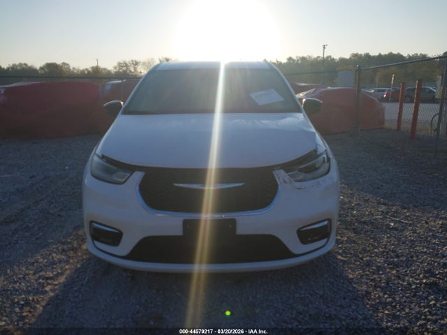 Продажа на аукционе авто 2024 Chrysler Pacifica Touring L, vin: 2C4RC1BG0RR125968, номер лота: 44579217