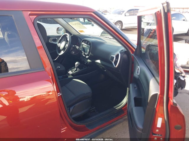 2022 KIA SOUL KNDJ23AU4N7803488 Photo 4