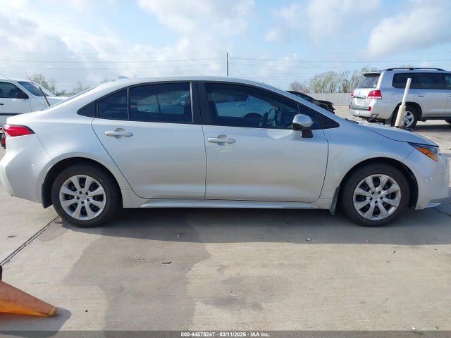 Toyota COROLLA LE 2025 5YFB4MDE4SP271629 Image 13
