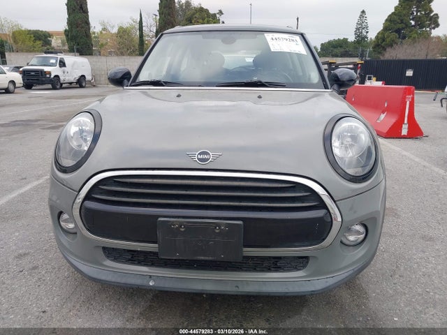WMWXP5C54K2H32105 Mini Hardtop Cooper