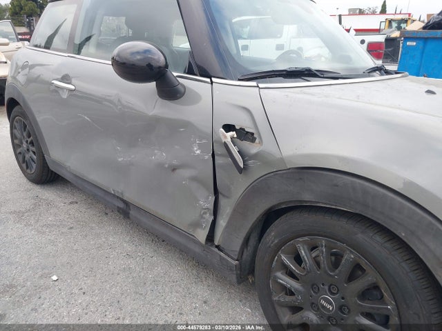 WMWXP5C54K2H32105 Mini Hardtop Cooper