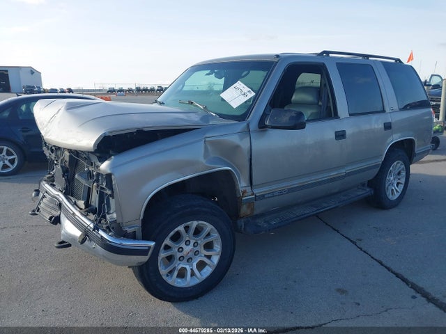 44579285 :رقم المزاد ، 1GKEK13R8XJ751923 vin ، 1999 Gmc Yukon Slt Cmi مزاد بيع