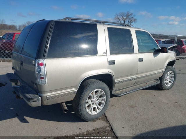 44579285 :رقم المزاد ، 1GKEK13R8XJ751923 vin ، 1999 Gmc Yukon Slt Cmi مزاد بيع