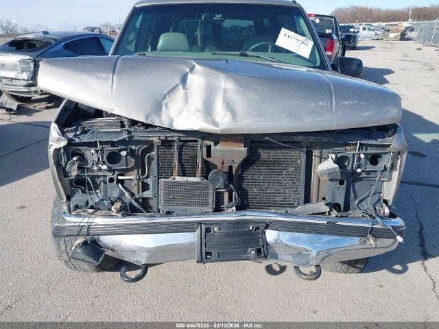 44579285 :رقم المزاد ، 1GKEK13R8XJ751923 vin ، 1999 Gmc Yukon Slt Cmi مزاد بيع
