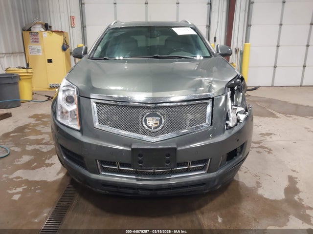 44579287 :رقم المزاد ، 3GYFNCE32DS568856 vin ، 2013 Cadillac Srx Luxury Collection مزاد بيع