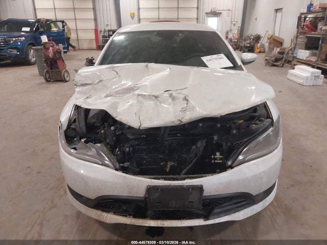 Aukcja sprzedaży 2015 Chrysler 200 S, vin: 1C3CCCDG0FN567354, numer aukcji: 44579309