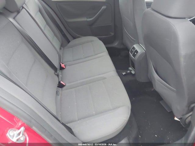 44579312 :رقم المزاد ، WVWCR91K97W007852 vin ، 2007 Volkswagen Rabbit 4-door مزاد بيع