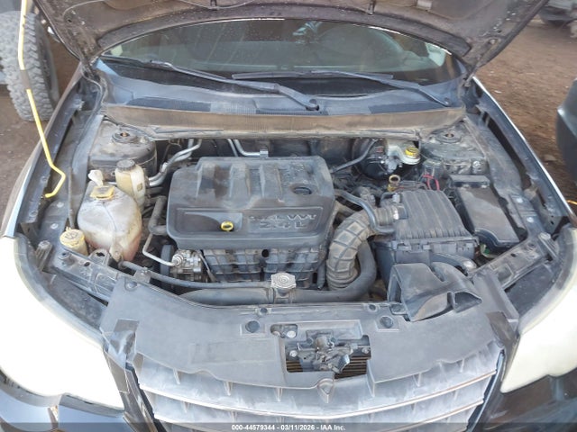 2010 CHRYSLER SEBRING 1C3CC4FBXAN213020 Photo 9