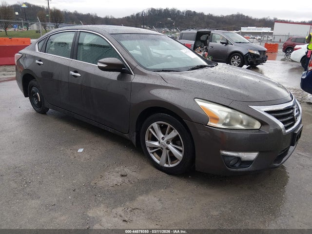 2015 Nissan Altima 2.5 Sl მანქანა იყიდება აუქციონზე, vin: 1N4AL3AP8FC263441, აუქციონის ნომერი: 44579350