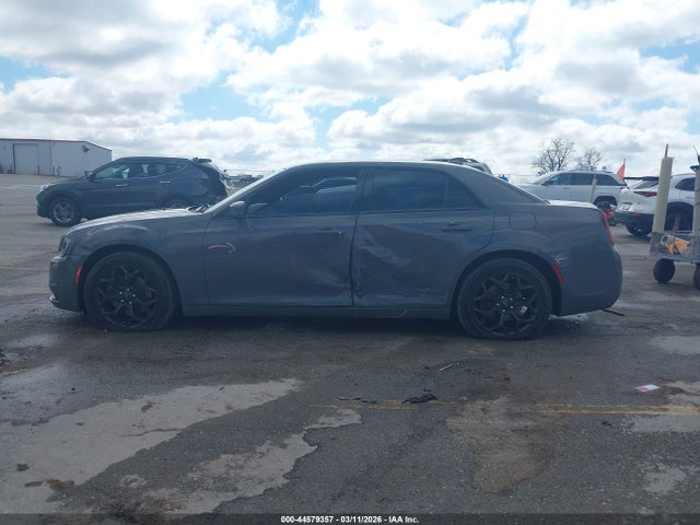 2019 Chrysler 300 300s Awd მანქანა იყიდება აუქციონზე, vin: 2C3CCAGG0KH635199, აუქციონის ნომერი: 44579357