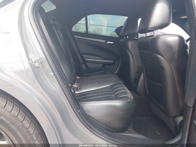 2019 Chrysler 300 300s Awd მანქანა იყიდება აუქციონზე, vin: 2C3CCAGG0KH635199, აუქციონის ნომერი: 44579357