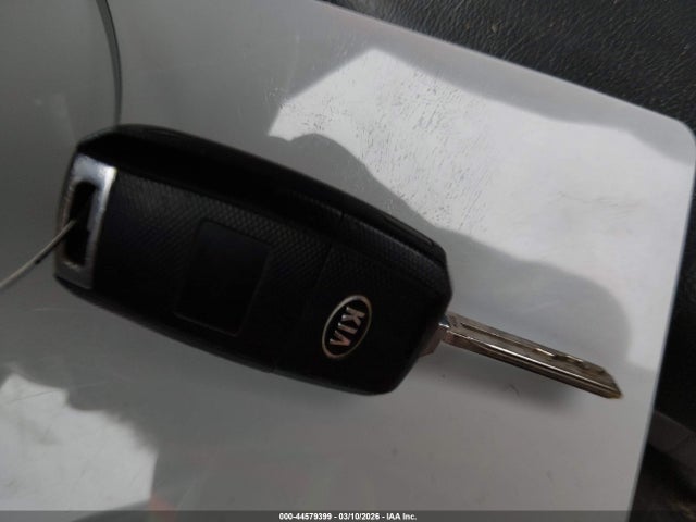 2016 KIA SEDONA KNDMB5C14G6165358 Photo 10