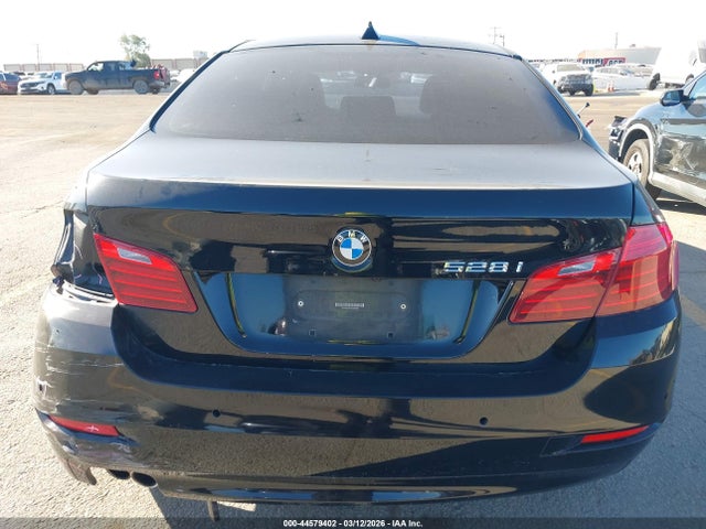 44579402 :رقم المزاد ، WBA5A5C50GG350489 vin ، 2016 Bmw 528i مزاد بيع