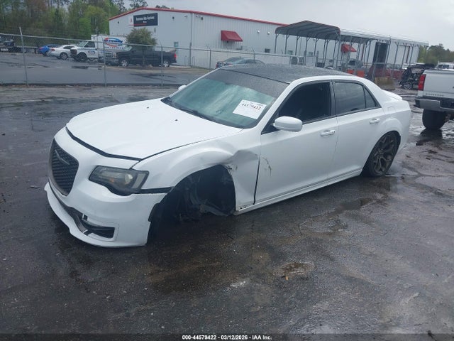 Продаж на аукціоні авто 2017 Chrysler 300 300s Alloy Edition, vin: 2C3CCABG2HH668995, номер лоту: 44579422