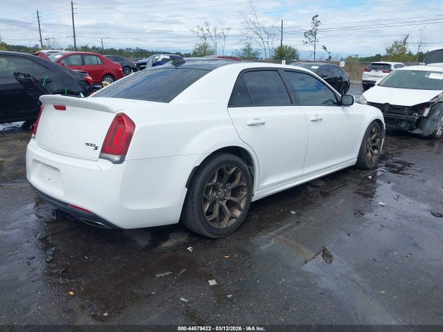 Продаж на аукціоні авто 2017 Chrysler 300 300s Alloy Edition, vin: 2C3CCABG2HH668995, номер лоту: 44579422