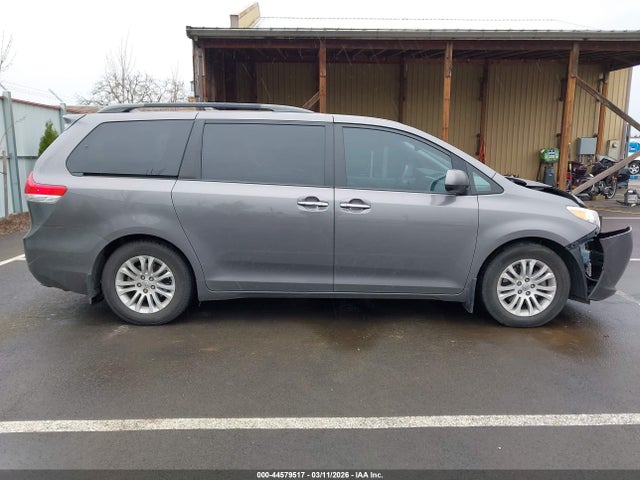 5TDYK3DC0ES480063 Toyota Sienna Xle V6 8 Passenger