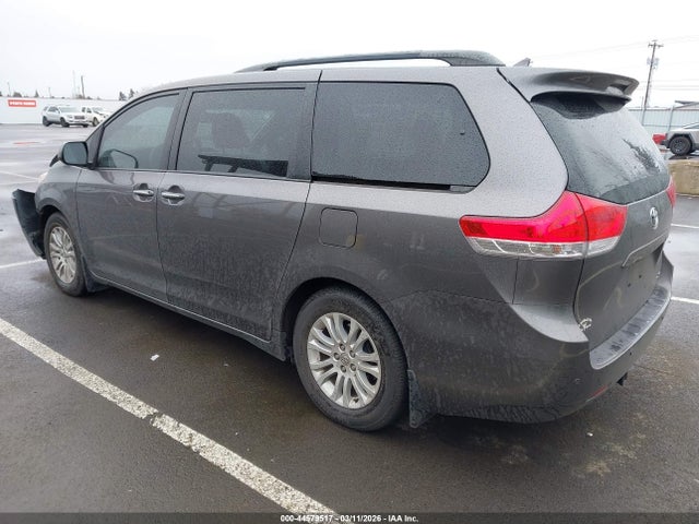 5TDYK3DC0ES480063 Toyota Sienna Xle V6 8 Passenger