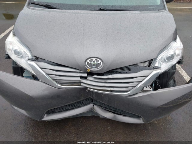 5TDYK3DC0ES480063 Toyota Sienna Xle V6 8 Passenger
