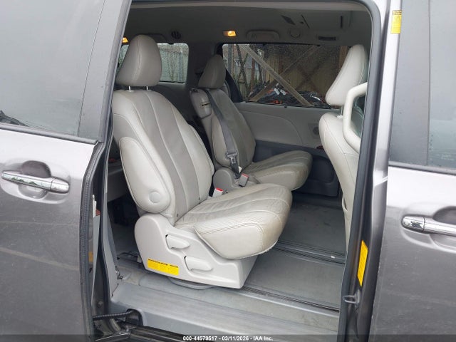 5TDYK3DC0ES480063 Toyota Sienna Xle V6 8 Passenger
