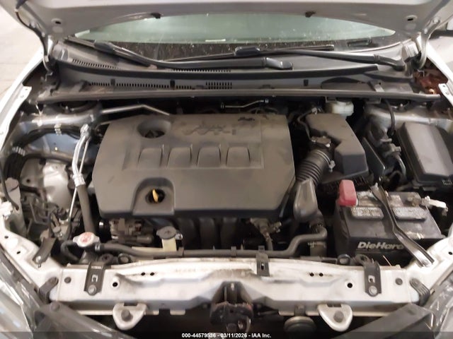 Toyota COROLLA LE 2018 5YFBURHE3JP822591 Image 10
