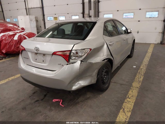 Toyota COROLLA LE 2018 5YFBURHE3JP822591 Image 4