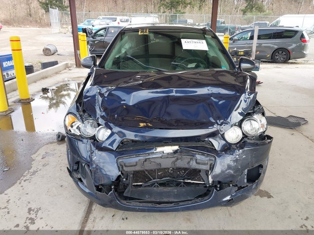 1G1JC6SG2G4152396 Chevrolet Sonic Lt Auto