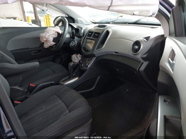 1G1JC6SG2G4152396 Chevrolet Sonic Lt Auto