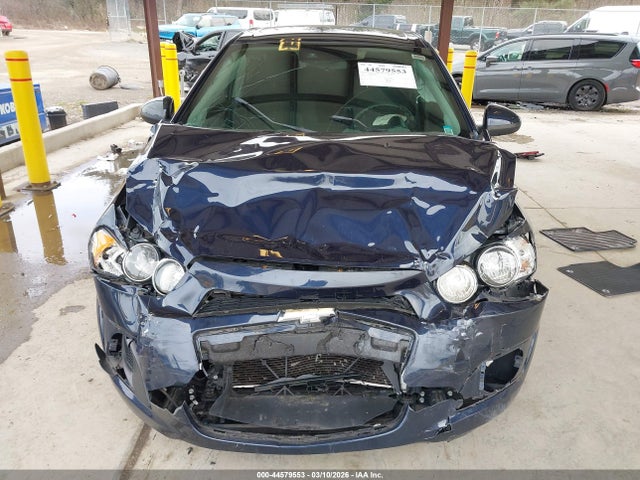 1G1JC6SG2G4152396 Chevrolet Sonic Lt Auto