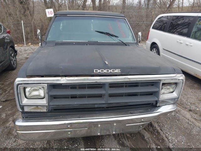 44579554 :رقم المزاد ، 1B7FD14T1FS571678 vin ، 1985 Dodge D-series D100/d150 مزاد بيع