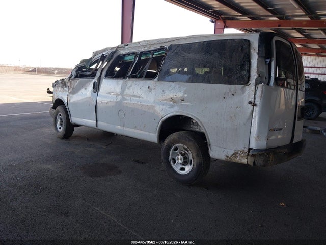 1GAWGEFP9S1263133 Chevrolet Express Passenger Rwd 2500 Regular Wheelbase Ls
