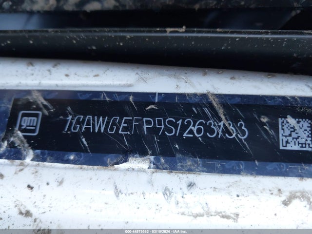 1GAWGEFP9S1263133 Chevrolet Express Passenger Rwd 2500 Regular Wheelbase Ls