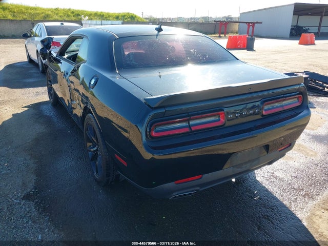 Dodge Challenger Sxt 2018 2C3CDZAG1JH132140 Image 3