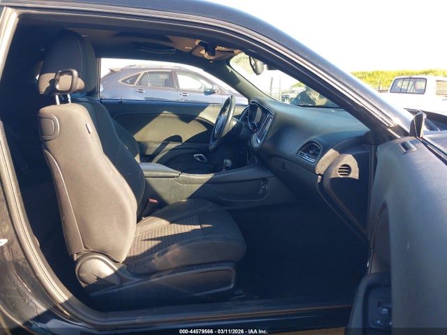 Dodge Challenger Sxt 2018 2C3CDZAG1JH132140 Image 5