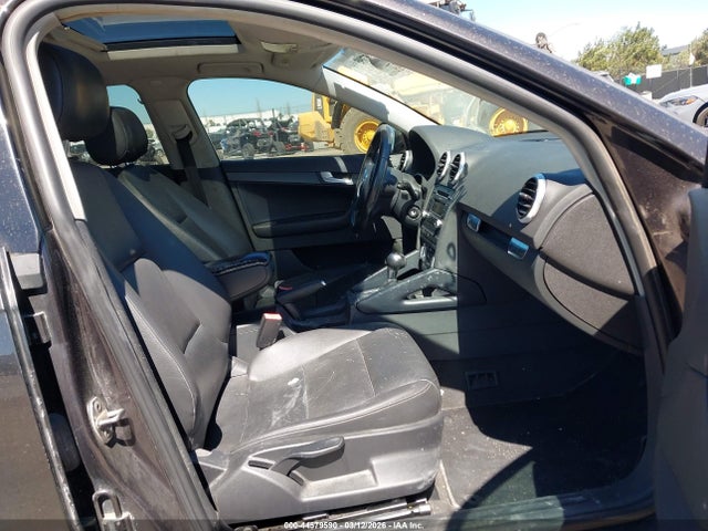 2013 AUDI A3 WAUBEAFM8DA001548 Photo 4