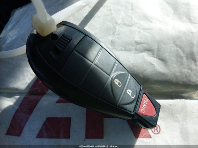 44579618 :رقم المزاد ، 1C4PJLCB2KD178420 vin ، 2019 Jeep Cherokee Latitude Fwd مزاد بيع