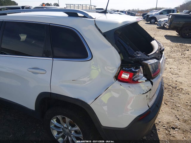 44579618 :رقم المزاد ، 1C4PJLCB2KD178420 vin ، 2019 Jeep Cherokee Latitude Fwd مزاد بيع