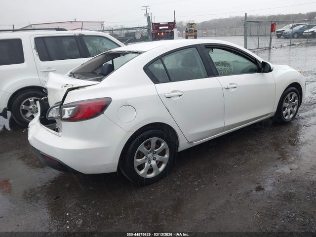 Продажа на аукционе авто 2011 Mazda Mazda3 I Sport, vin: JM1BL1UF0B1372102, номер лота: 44579629